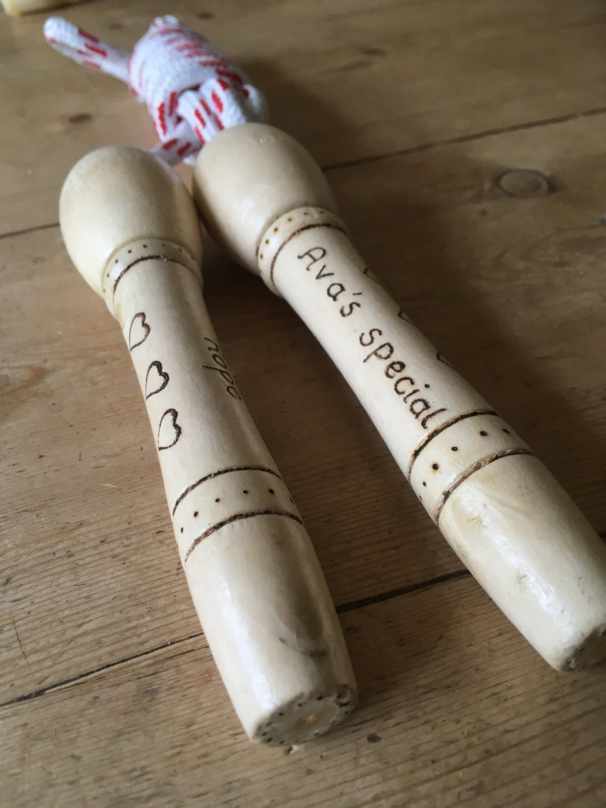 Personalised skipping / jump rope