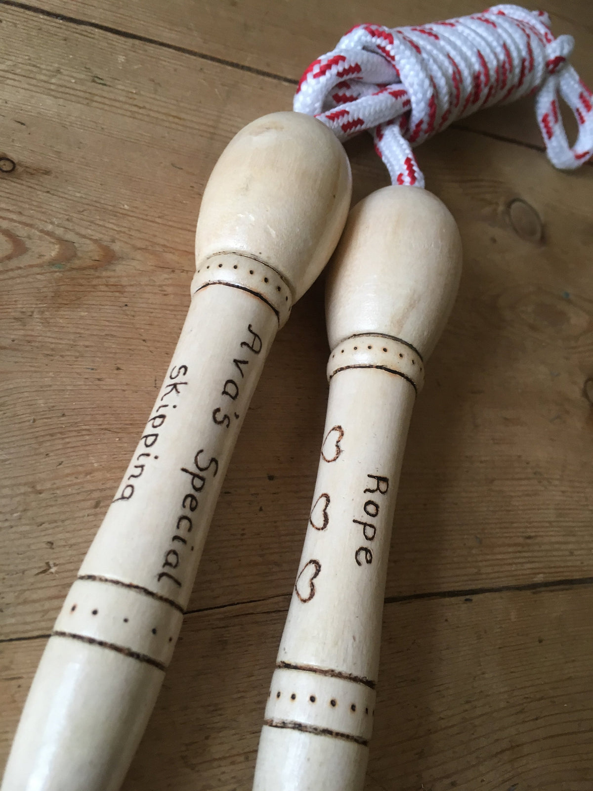 Personalised skipping / jump rope