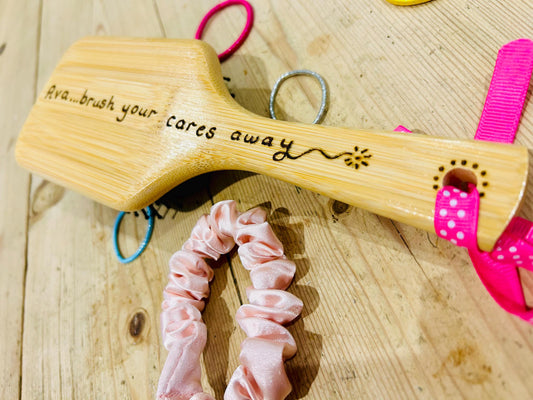 Personalised personalised hairbrush