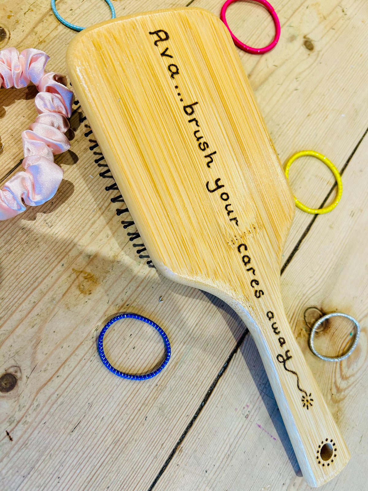 Personalised personalised hairbrush