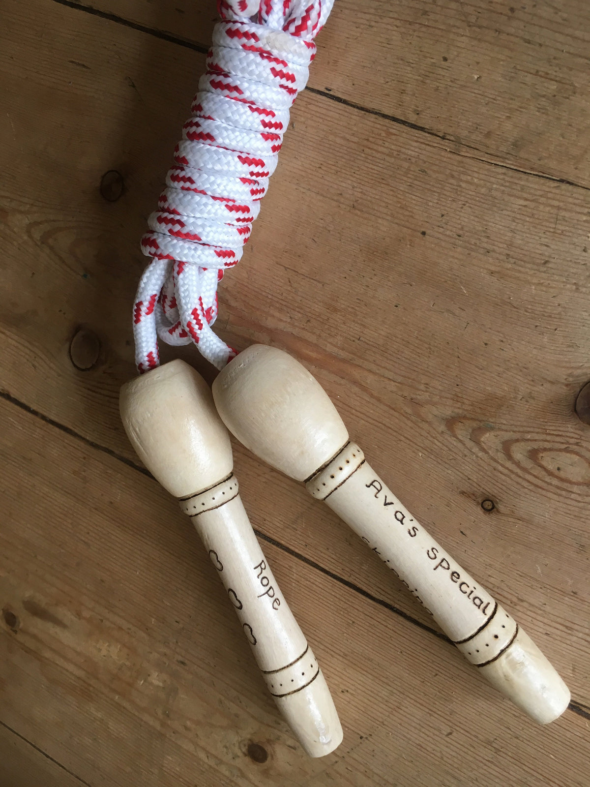 Personalised skipping / jump rope